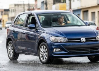 O que é freio ABS e por que um carro com ele freia em distância maior em alguns casos do que um sem o sistema