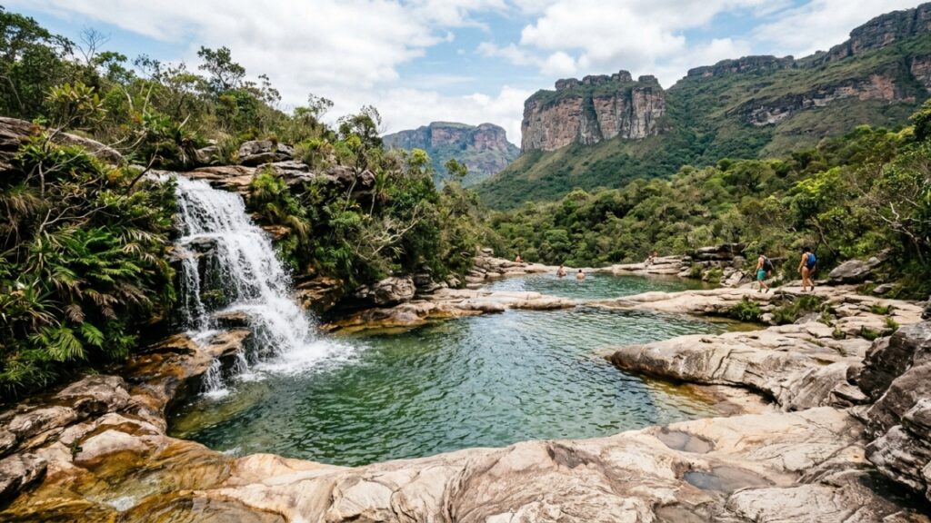 Lençóis, na Bahia, é a porta de entrada para a Chapada Diamantina, tem ruas de pedra do século XIX e um rio que corre azul turquesa no centro da cidade
