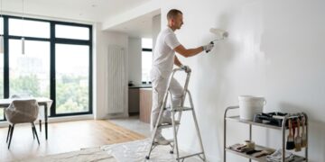 Quanto um pintor cobra para pintar um apartamento de 50 m² em 2026