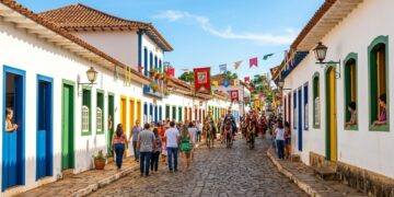 Pirenópolis, em Goiás, tem 300 anos de história, centro colonial preservado e uma Festa do Divino que dura três semanas e reúne cavaleiros medievais no cerrado