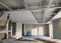 Quanto custa fazer forro de drywall em julho de 2026 em uma sala de 25 m² com iluminação embutida e cortineiro