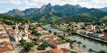 Destino fluminense de relevância histórica desde o império: local com a queda d’água mais alta do estado e tradição militar de destaque mundial