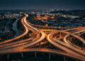Composto por dezoito alças de acesso distribuídas em cinco níveis de pistas, o complexo viário de Birmingham, na Inglaterra, ganhou fama como Spaghetti Junction