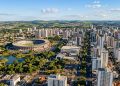 Esse polo socioeconômico do Triângulo Mineiro fica a 530 km de Belo Horizonte e abriga a maior infraestrutura atacadista da América Latina