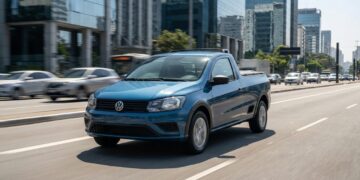 A picape pequena com quatro versões tenta provar que trabalho, cidade e garagem apertada ainda podem caber no mesmo carro