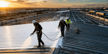 A tecnologia de isolamento passivo mais eficiente do Brasil para reduzir o calor interno em 15°C