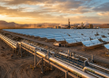 Solar EOR reduz emissões ao substituir gás natural por vapor solar em extração de petróleo pesado