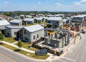 Projetada para abrigar 100 residências impressas em 3D, a inovadora comunidade no Texas utiliza robótica de grande porte para acelerar as obras