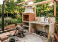 Quanto custa construir uma área gourmet de 20 m² em julho de 2026 com churrasqueira, bancada, pia e cobertura