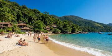 O cobiçado destino com 102 praias e 80% de Mata Atlântica: a potência do litoral paulista que abriga o Núcleo Picinguaba