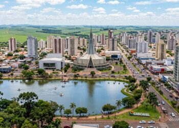 O nome nasceu de um ninho de cobras: a Capital do Oeste Paranaense guarda um lago de 39 hectares no centro