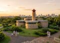 A única igreja de Lina Bo Bardi no interior do Brasil está em uma das maiores cidades mineiras
