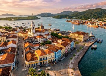 Recorde em exportação e origem colonial: o que faz desta cidade paranaense a guardiã do maior terminal graneleiro de toda a América Latina