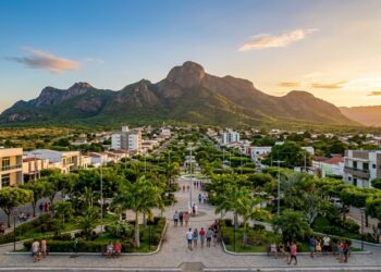 A cidade paraibana que já registrou 51°C também guarda o ponto mais alto do estado