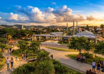 Esta cidade publica uma lista telefônica só com apelidos e abriga o maior polo de fundições da América Latina