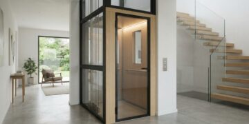 Quanto custa instalar um elevador residencial e quais adaptações escondem a parte mais cara da obra