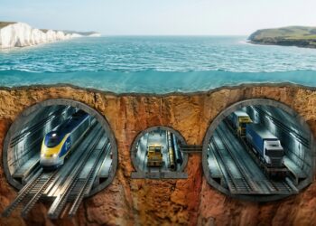 O túnel de 50 km escondido sob o Canal da Mancha que uniu França e Reino Unido por trilhos
