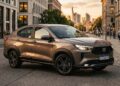 Fiat Fastback híbrido preserva porta-malas de 600 litros