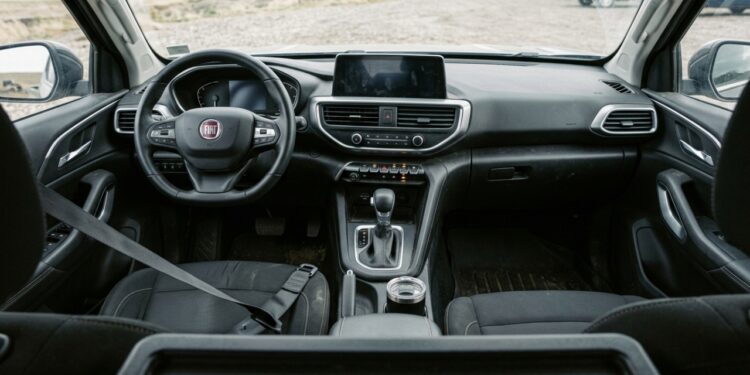 Fiat Titano combina força para carga e conforto urbano
