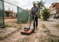 Especialista em geofísica forense procura objetos enterrados sem transformar o terreno inteiro em escavação