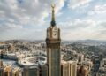 A torre de 601 metros em Meca que transformou um complexo religioso em marco urbano visto a quilômetros