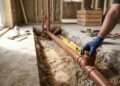 Quanto custa construir um lavabo embaixo da escada sem comprometer a circulação da casa