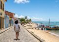 Porta de entrada para baleias jubarte e o primeiro Parque Nacional Marinho: a cidade fundada em 1772 no sul baiano