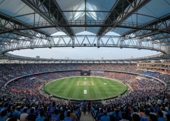 Com até 132 mil assentos, Narendra Modi Stadium virou símbolo da escala esportiva da Índia