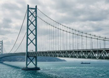 Com 3.911 metros, Akashi Kaikyo mostra até onde a engenharia de pontes suspensas pode chegar