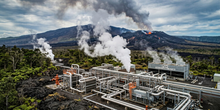 O calor escondido sob o vulcão Kilauea volta ao radar do Havaí como uma usina natural capaz de gerar energia limpa em meio a campos de lava ativos