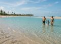 A barreira de recifes que transforma a maré baixa em piscina protege um manguezal de 742 hectares reservado por decreto desde 1987