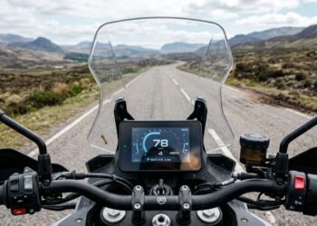 Ibex 700 chega ao Brasil por R$ 44.990 com motor de 693 cc