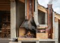 Por que algumas churrasqueiras devolvem fumaça para dentro da casa