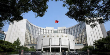 China mantém juros inalterados desde maio de 2025 e sinaliza cautela