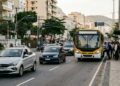 Engenheiro químico trabalha com fluidos que ninguém pode enxergar dentro das tubulações e pequenas mudanças alteram processos inteiros