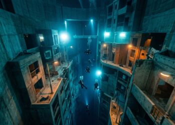 Uma piscina de mergulho com 60 metros de profundidade esconde uma cidade submersa inteira dentro de um edifício no deserto