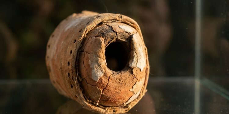 Dedo artificial egípcio com mais de 2.600 anos