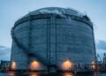 Um gigantesco tanque criogênico de GNL armazena 180 milhões de litros usando paredes preparadas para suportar –162 °C