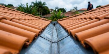 Quanto custa construir um muro de 20 metros em 2026 e o gasto que muita gente esquece