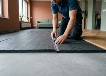 Quanto custa instalar um gerador para manter a casa funcionando no apagão? A chave automática muda a conta
