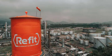 Justiça decreta falência do Grupo Refit, alvo de investigações por fraude e calote fiscal