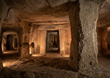 Com 3 níveis de galerias subterrâneas, o Hipogeu de Hal Saflieni foi escavado há mais de 5 mil anos sem ferramentas metálicas