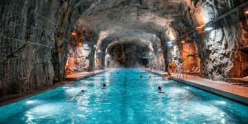 Com mais de 200 quilômetros de túneis sob Helsinque, uma cidade subterrânea esconde piscinas, centros esportivos e infraestrutura essencial