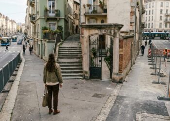 Quanto custa montar uma cozinha completa do zero em 2026 com geladeira, fogão, armários, bancada e eletrodomésticos