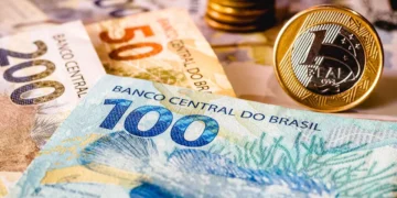Por que arrecadação recorde não segura a dívida do Brasil? Especialistas explicam