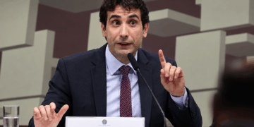 Dados de inflação devem imprimir cautela ao Copom, mas não limitam corte da Selic, diz XP