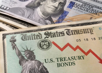 Rendimento do título de 10 anos dos EUA supera 5%, no maior nível em quase 20 anos