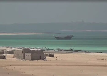 Arábia Saudita fecha oleoduto e houthis ameaçam 5% do petróleo global