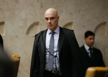 STF anunciará “medidas cabíveis e necessárias” contra Alexandre de Moraes, diz Fachin