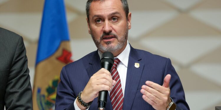 Ministro André Mendonça durante sessão do Supremo Tribunal Federal